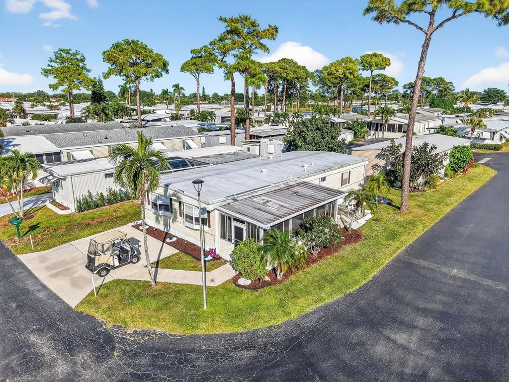 12001 Iguana Bay Boynton Beach FL 33436