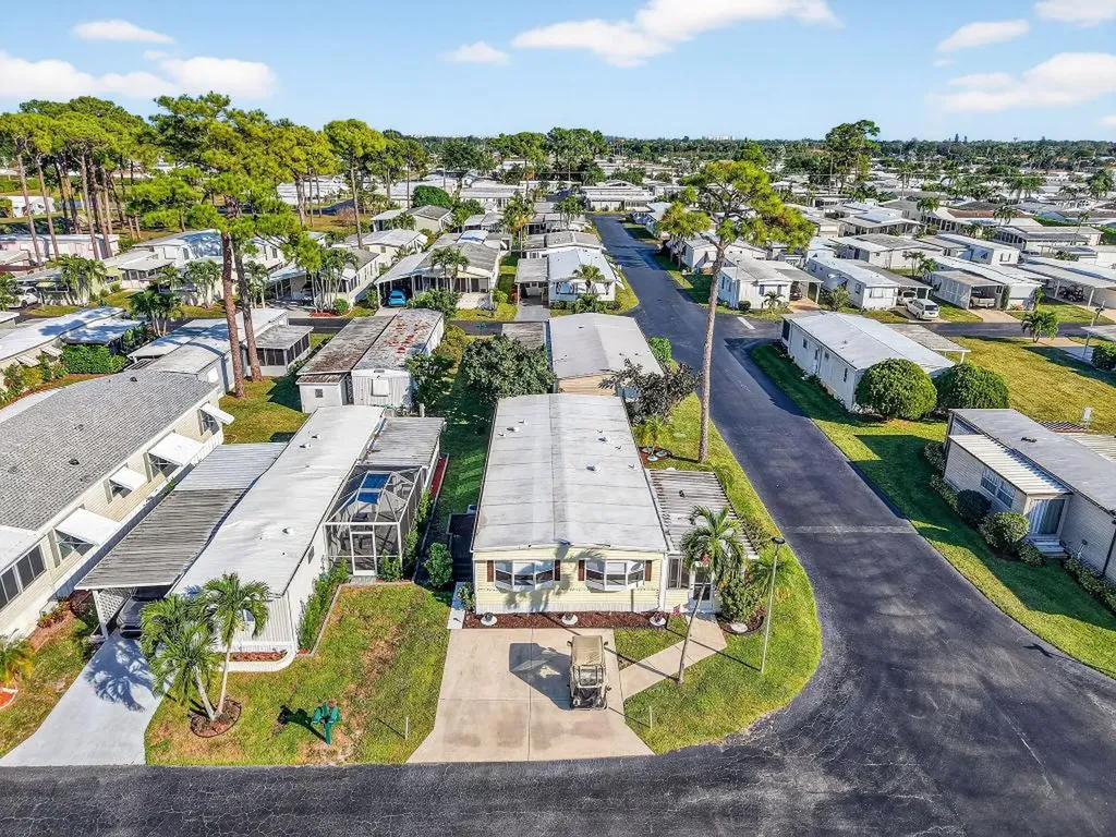 12001 Iguana Bay Boynton Beach FL 33436