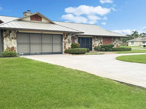 5506 Echo Pines Circle W Fort Pierce FL 34951