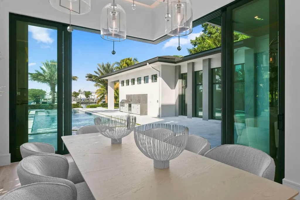 2085 Vitex Lane North Palm Beach FL 33408