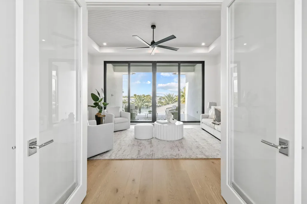 2085 Vitex Lane North Palm Beach FL 33408