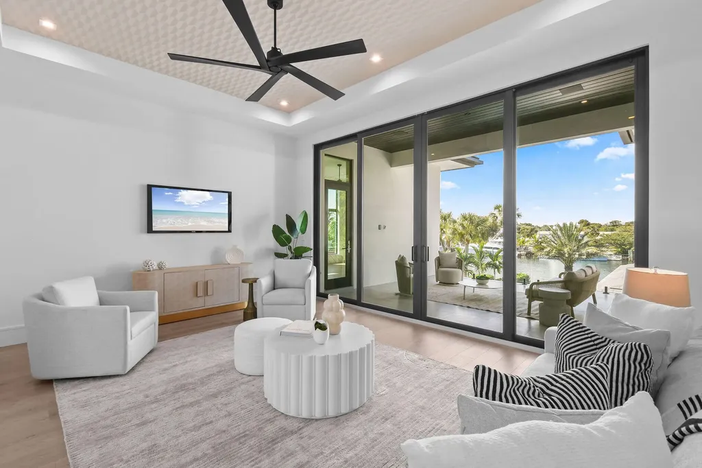 2085 Vitex Lane North Palm Beach FL 33408