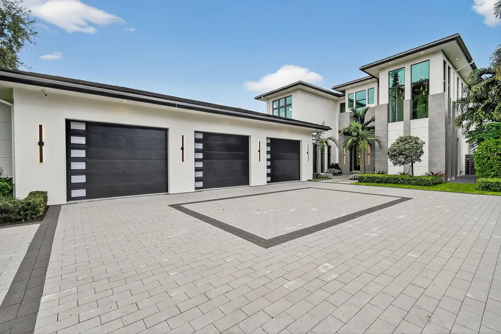 2085 Vitex Lane North Palm Beach FL 33408