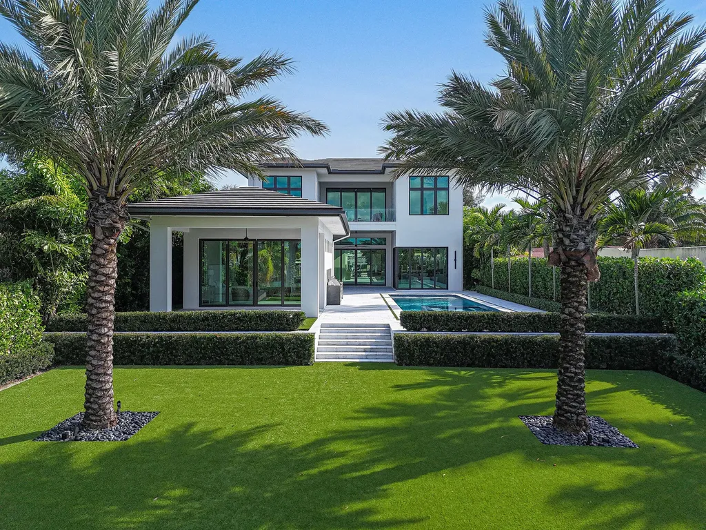2085 Vitex Lane North Palm Beach FL 33408