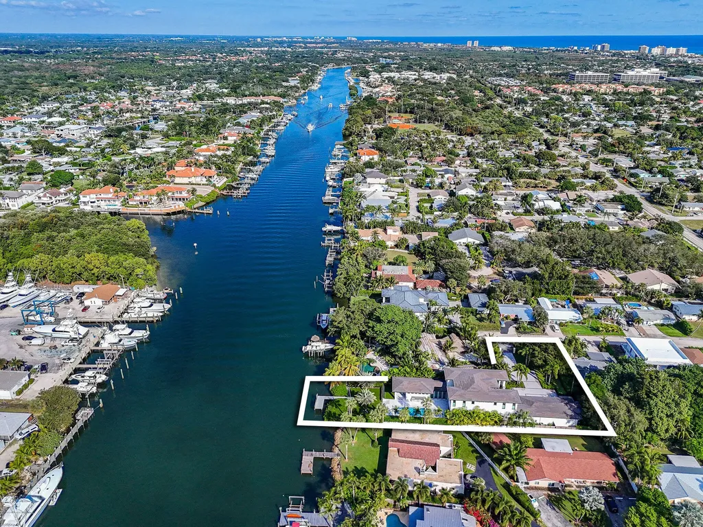 2085 Vitex Lane North Palm Beach FL 33408