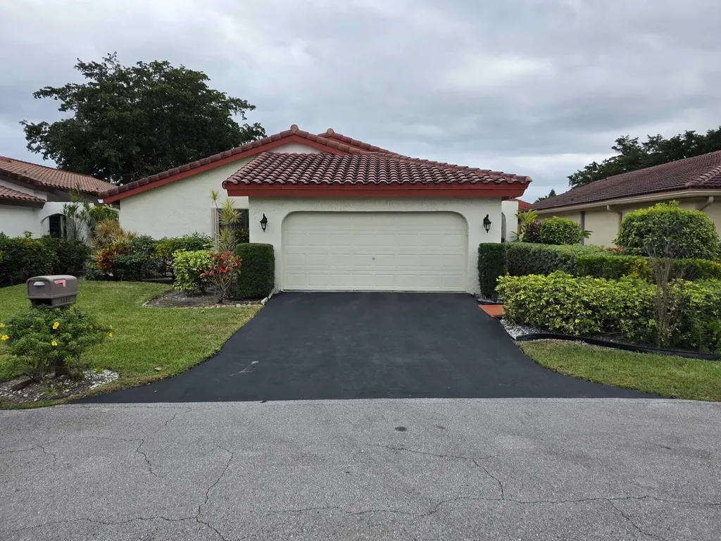 5665 Lakeview Mews Drive Boynton Beach FL 33437