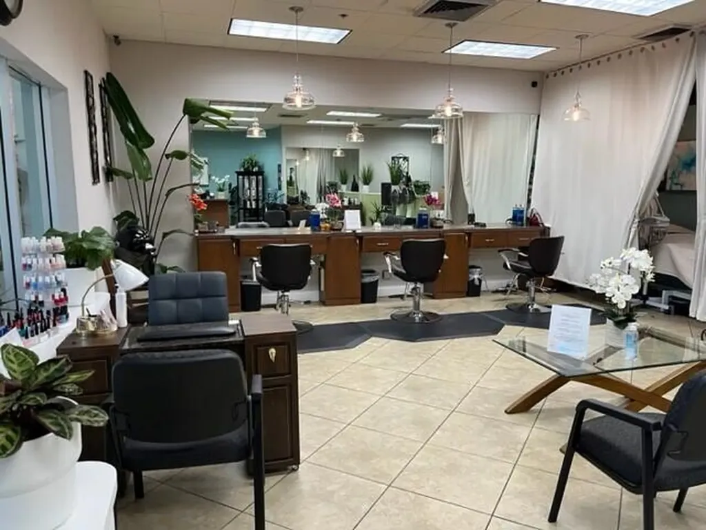 447 Burgundy J Delray Beach FL 33484