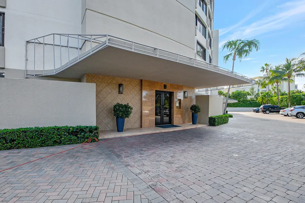 6885 N Ocean Boulevard Ocean Ridge FL 33435