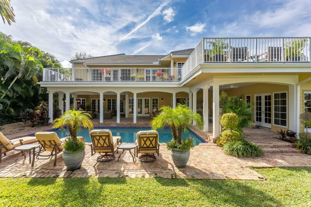 2883 Banyan Boulevard Circle NW Boca Raton FL 33431