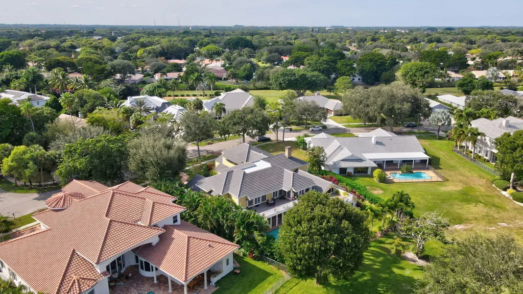 2883 Banyan Boulevard Circle NW Boca Raton FL 33431