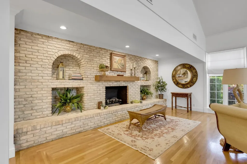 2883 Banyan Boulevard Circle NW Boca Raton FL 33431