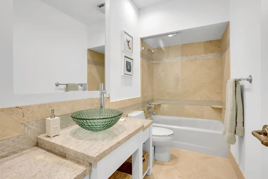 2883 Banyan Boulevard Circle NW Boca Raton FL 33431