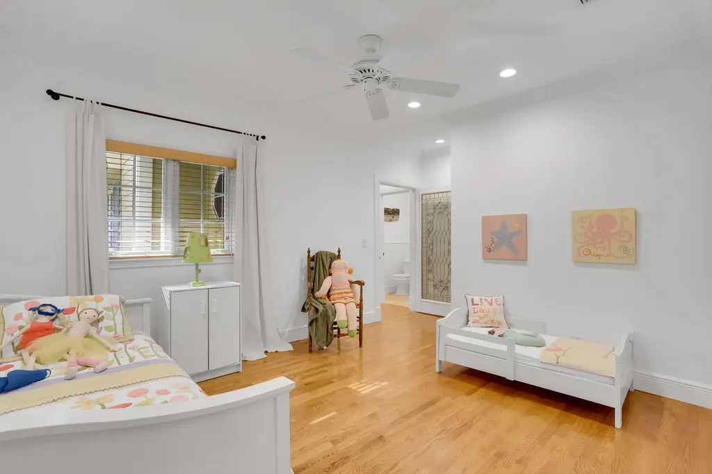 2883 Banyan Boulevard Circle NW Boca Raton FL 33431