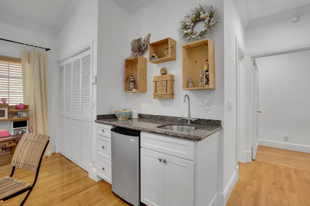 2883 Banyan Boulevard Circle NW Boca Raton FL 33431