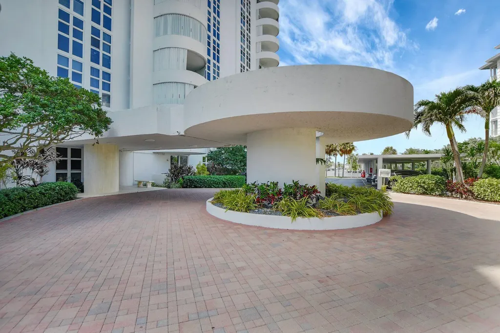 2200 S Ocean Boulevard Delray Beach FL 33483
