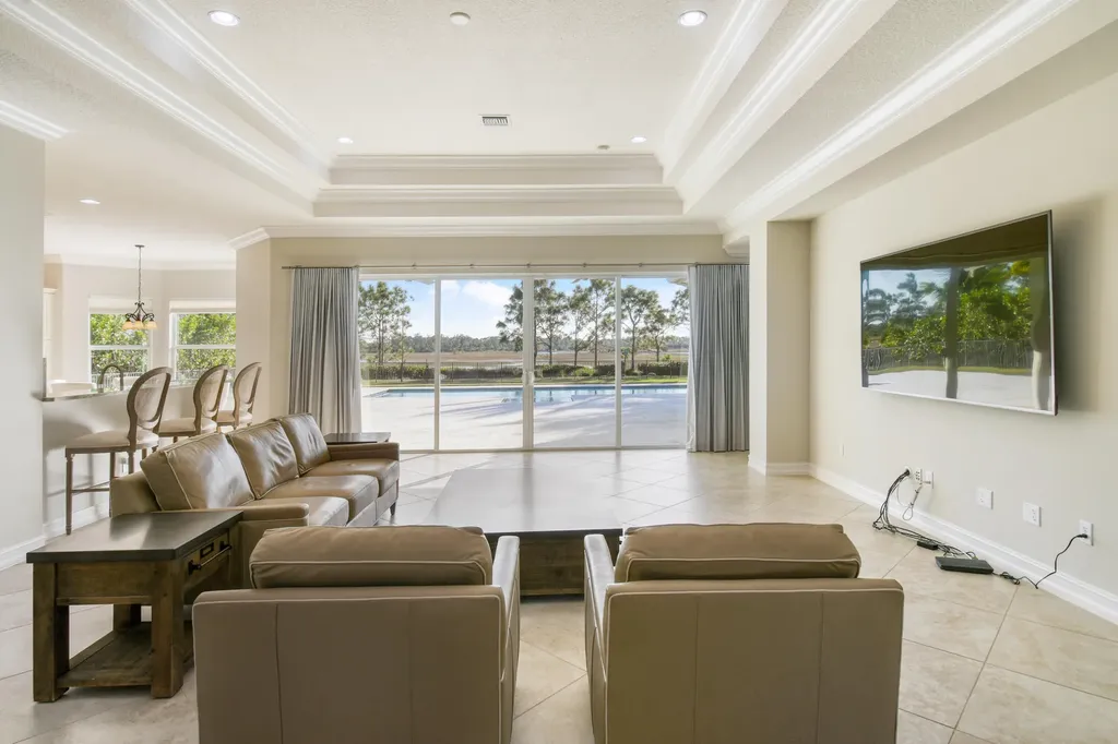 7755 Maywood Crest Drive Palm Beach Gardens FL 33412