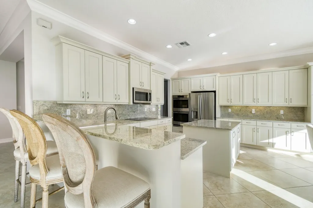 7755 Maywood Crest Drive Palm Beach Gardens FL 33412