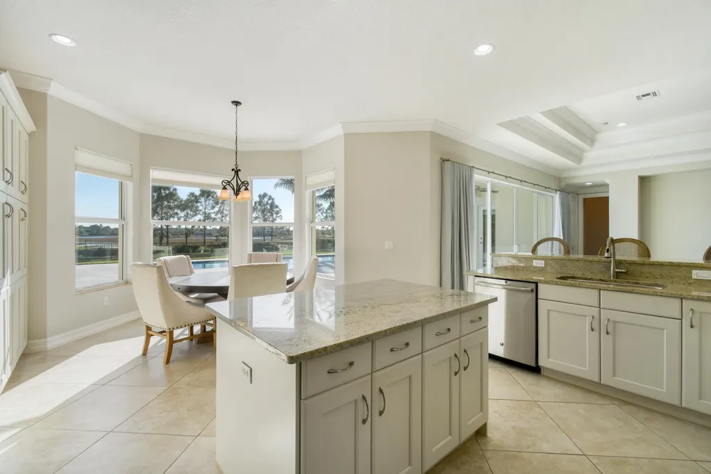 7755 Maywood Crest Drive Palm Beach Gardens FL 33412