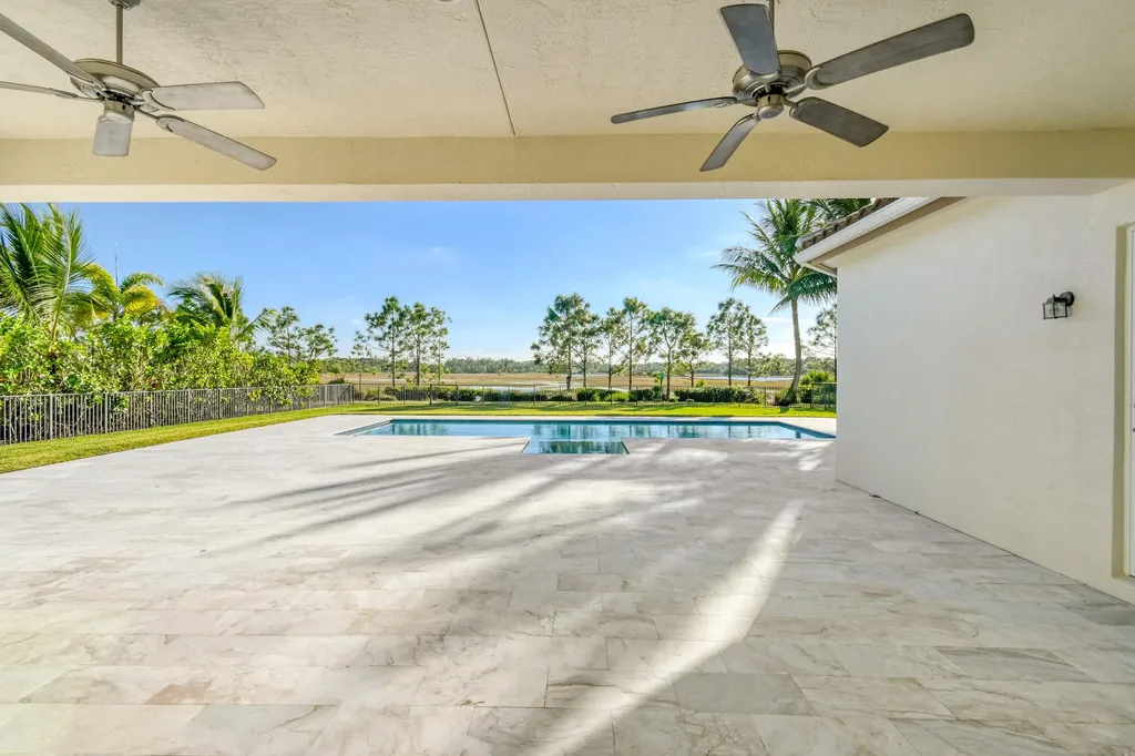 7755 Maywood Crest Drive Palm Beach Gardens FL 33412