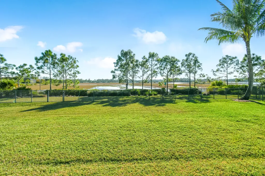 7755 Maywood Crest Drive Palm Beach Gardens FL 33412