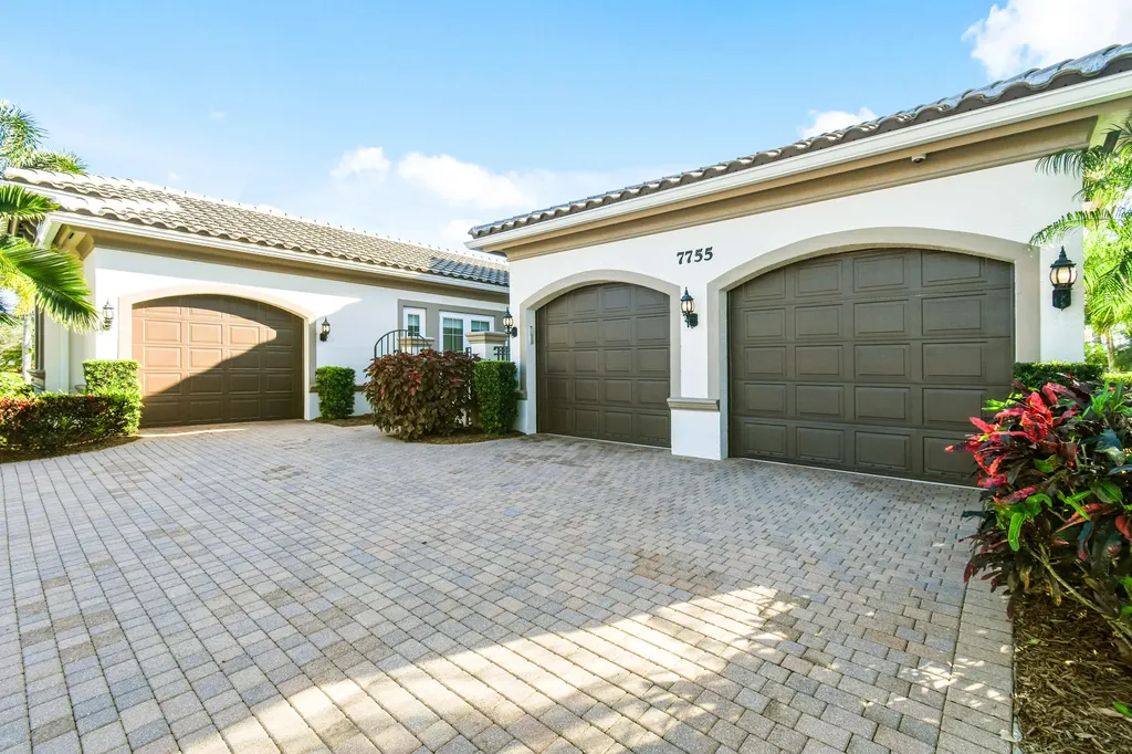 7755 Maywood Crest Drive Palm Beach Gardens FL 33412