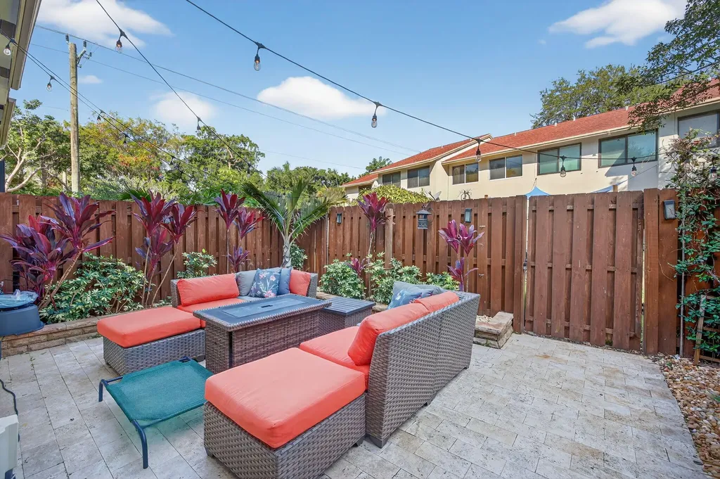 237 City View Drive Fort Lauderdale FL 33311