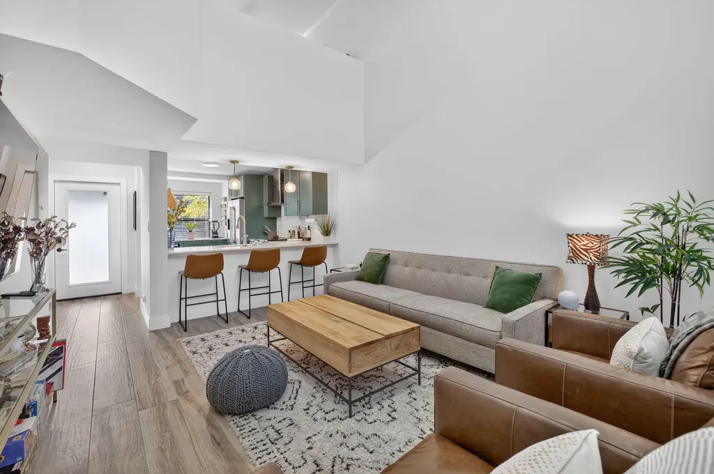 237 City View Drive Fort Lauderdale FL 33311