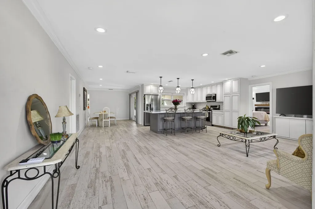 16490 Rustic Road Wellington FL 33470
