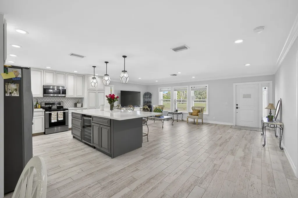 16490 Rustic Road Wellington FL 33470