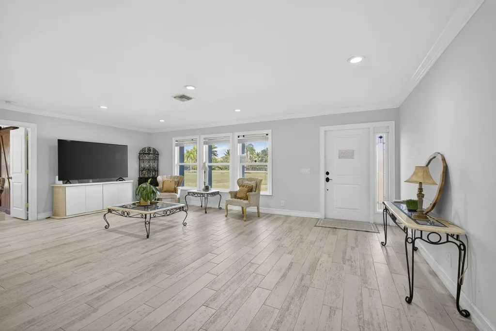 16490 Rustic Road Wellington FL 33470
