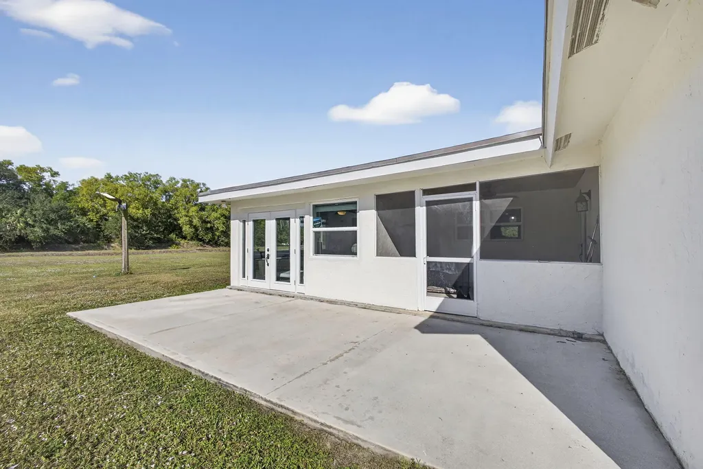 16490 Rustic Road Wellington FL 33470