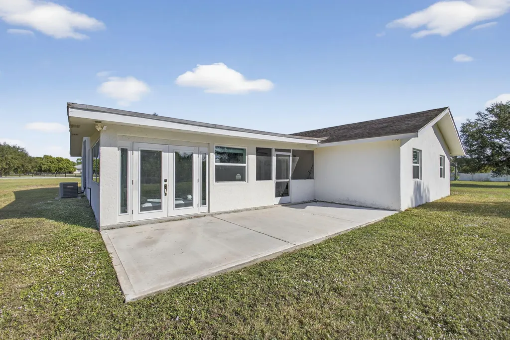 16490 Rustic Road Wellington FL 33470