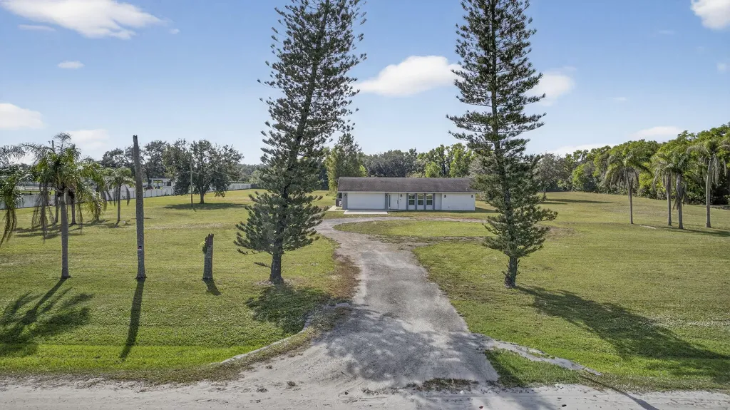 16490 Rustic Road Wellington FL 33470