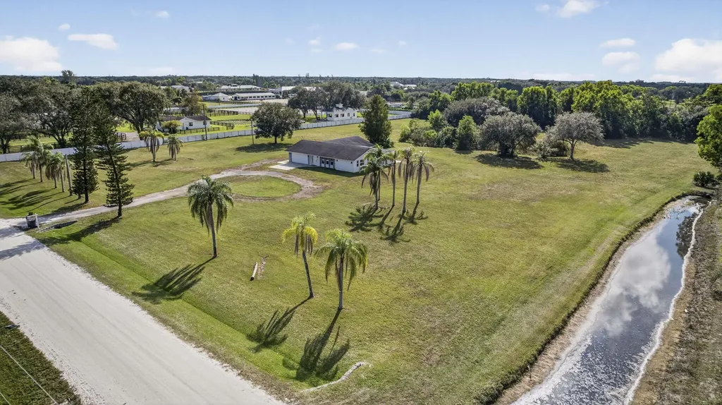 16490 Rustic Road Wellington FL 33470