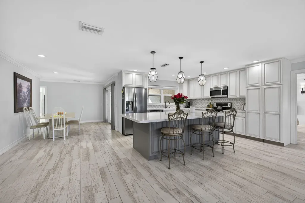 16490 Rustic Road Wellington FL 33470