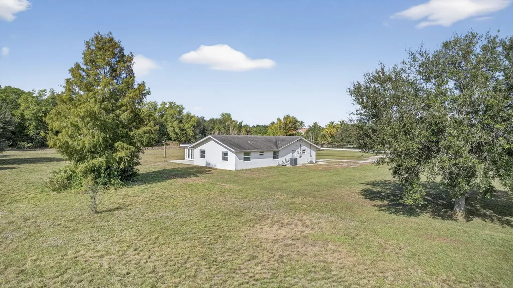 16490 Rustic Road Wellington FL 33470