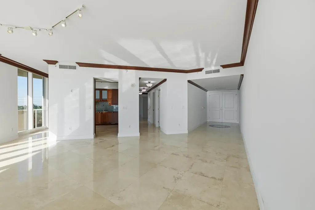 1063 Hillsboro Mile Hillsboro Beach FL 33062