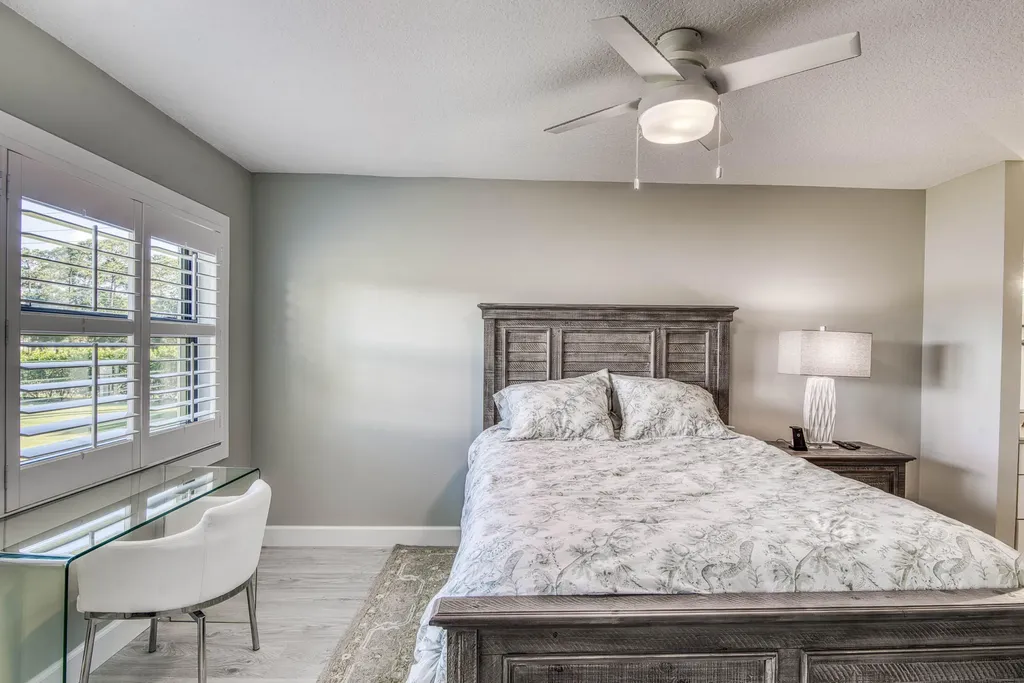 12790 Briarlake Drive Palm Beach Gardens FL 33418