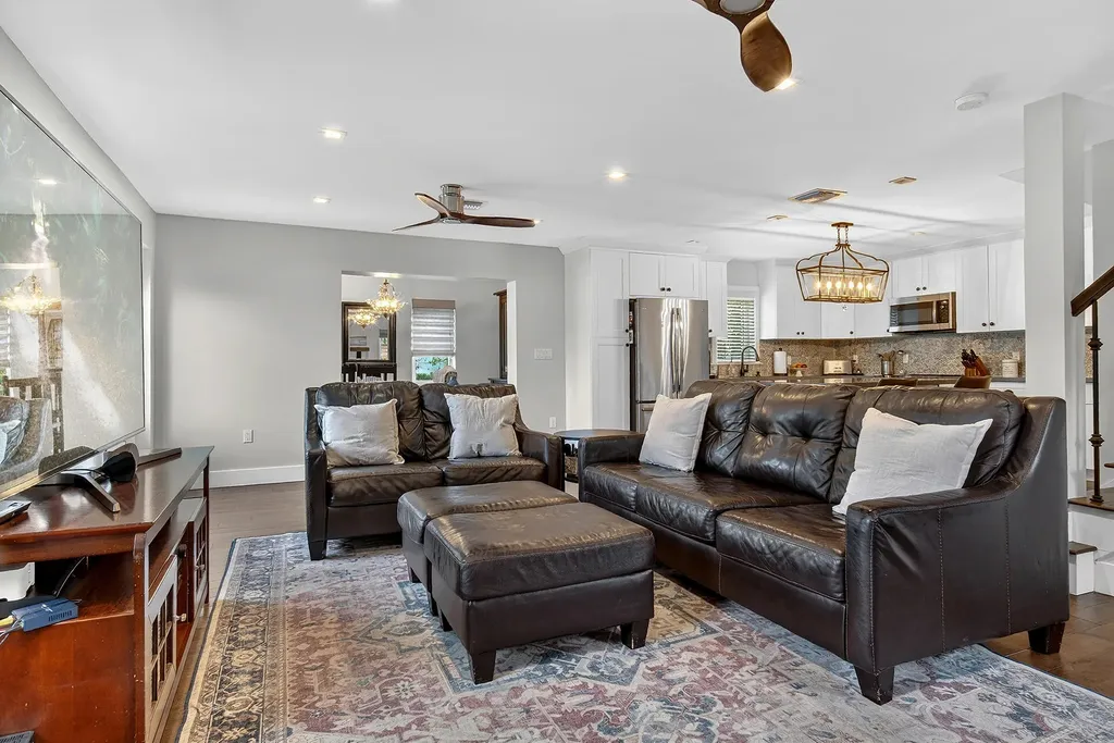 354 Marlborough Place West Palm Beach FL 33405