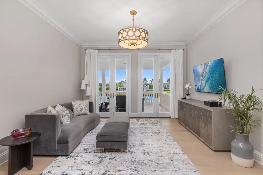 2989 Spanish River Road Boca Raton FL 33432