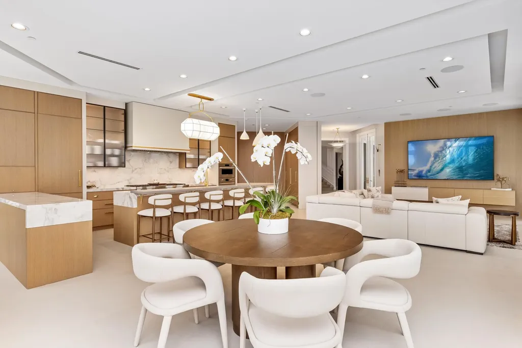 2989 Spanish River Road Boca Raton FL 33432