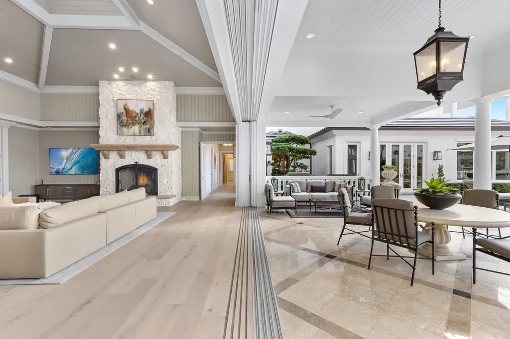 2989 Spanish River Road Boca Raton FL 33432