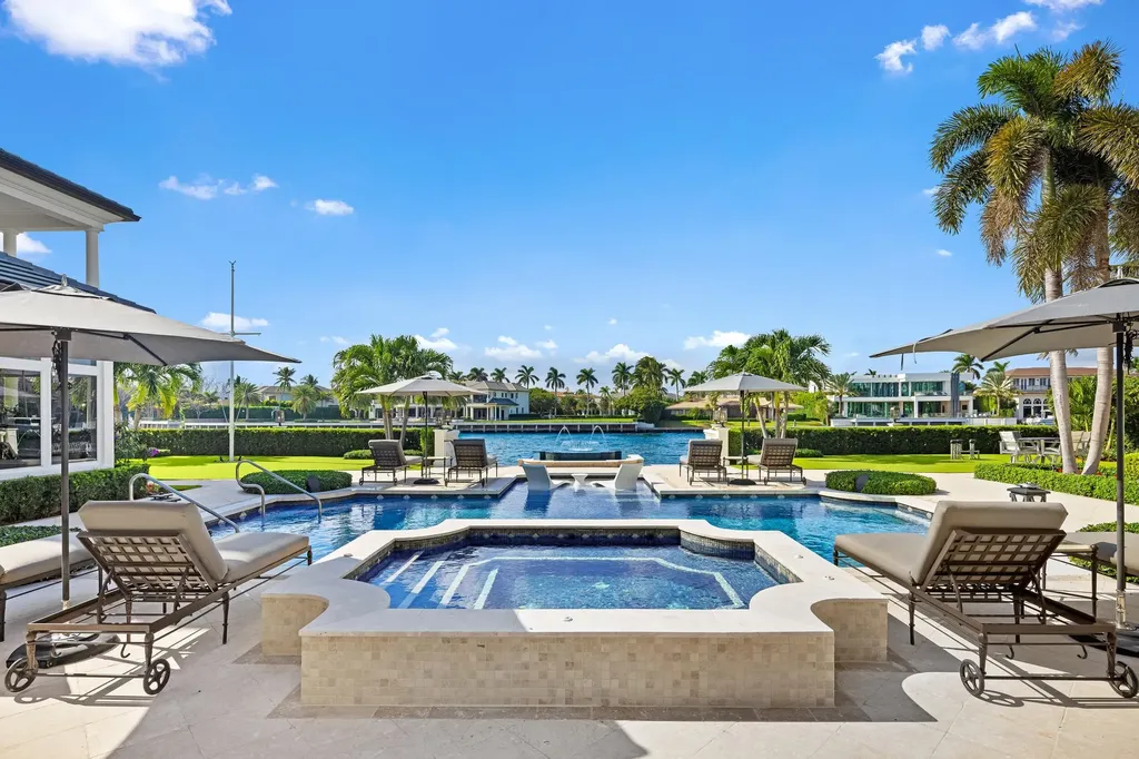 2989 Spanish River Road Boca Raton FL 33432