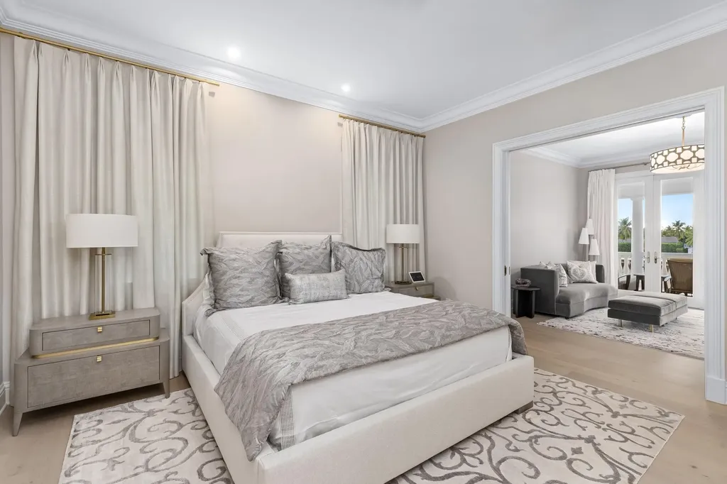 2989 Spanish River Road Boca Raton FL 33432