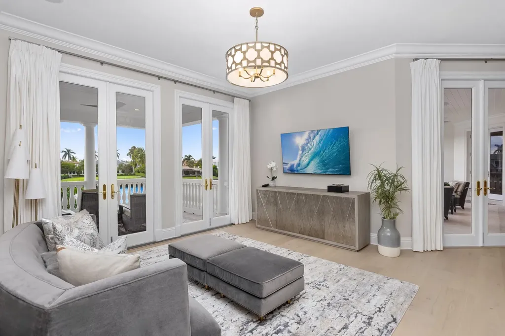 2989 Spanish River Road Boca Raton FL 33432