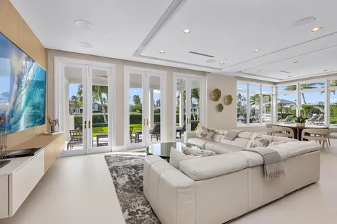 2989 Spanish River Road Boca Raton FL 33432