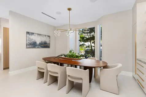 2989 Spanish River Road Boca Raton FL 33432