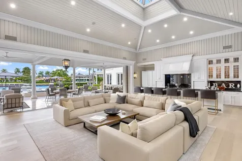 2989 Spanish River Road Boca Raton FL 33432