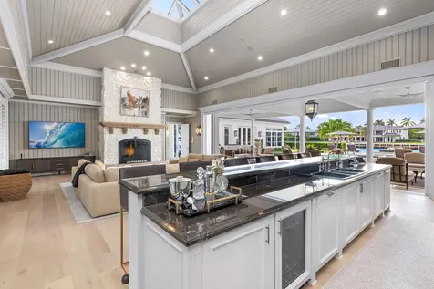 2989 Spanish River Road Boca Raton FL 33432