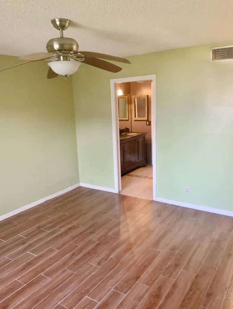 1621 NW 18th Avenue Delray Beach FL 33445